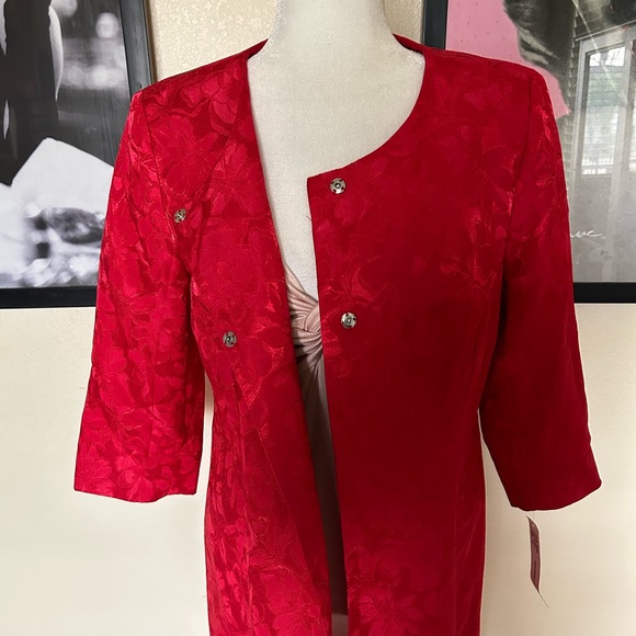 Danillo - Picture 3 of 6